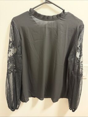 SHEIN Black Lace Sleeve Blouse with Pleated Neck